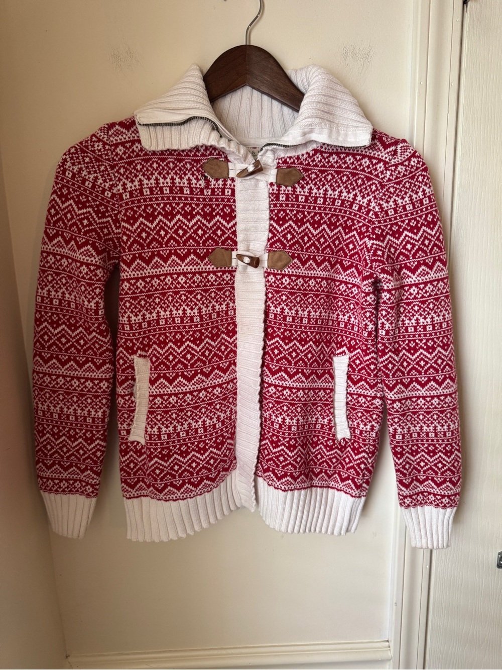Kids Hope & Henry Red Fair Isle Toggle Sweater Jacket with White Trim Size Large